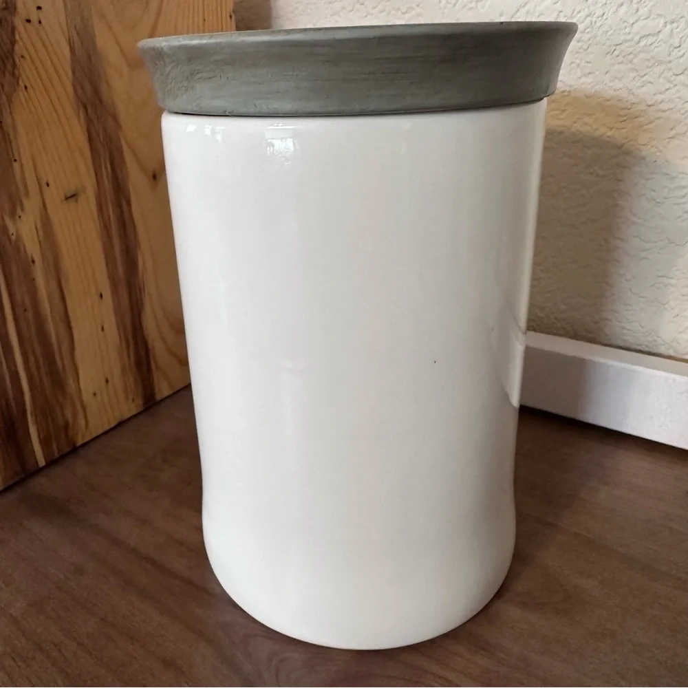 Starbucks White Ceramic Coffee Canister